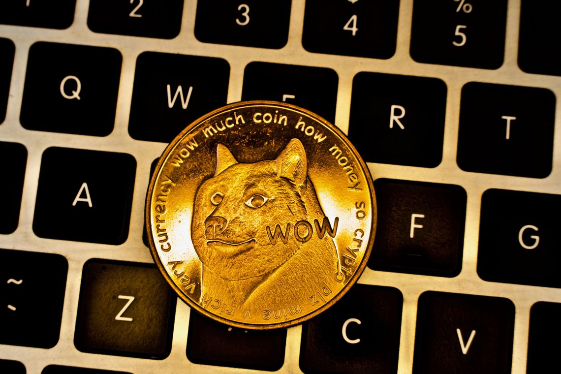 Dogebtc crypto-currencies buffalo logo