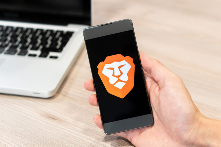 instal the new version for android brave 1.52.126