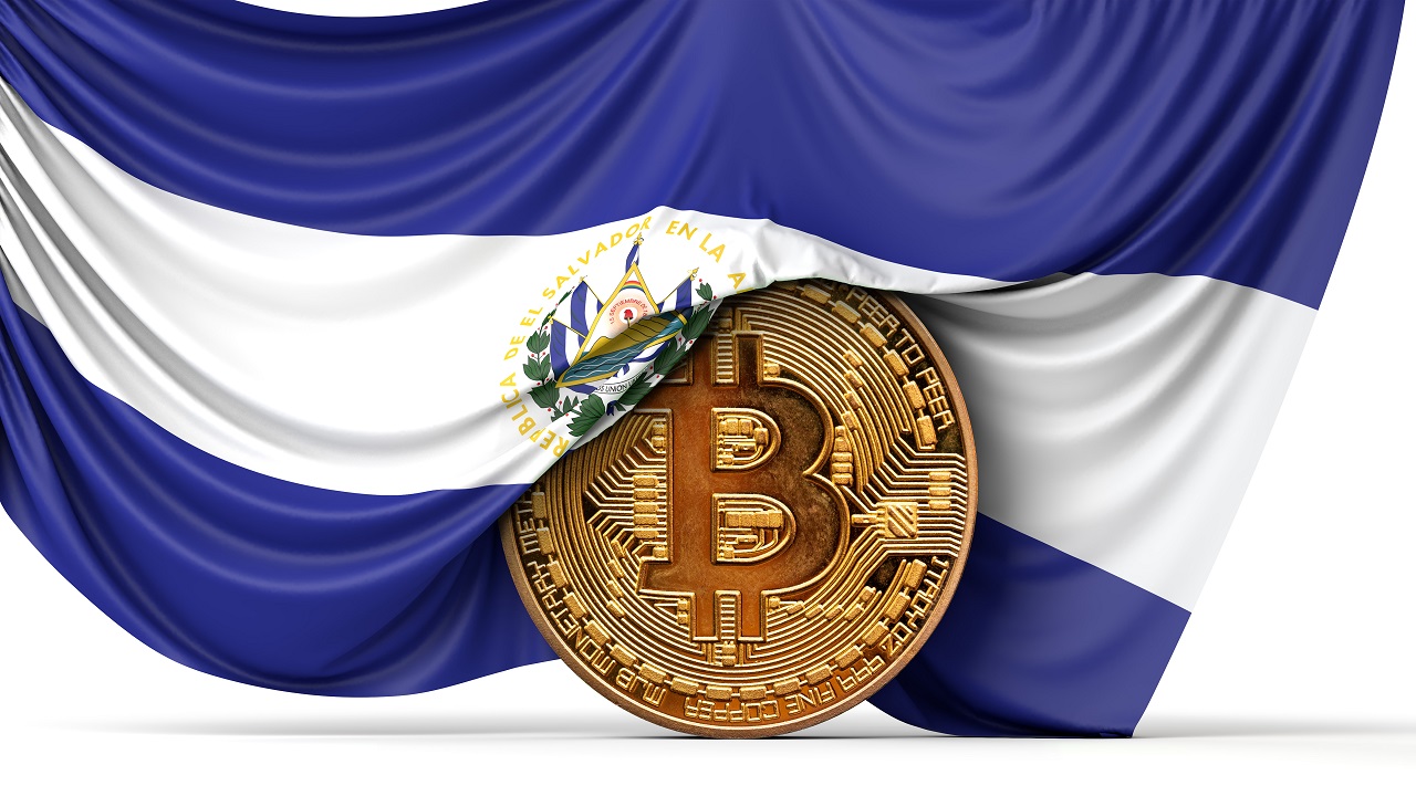 Il presidente di El Salvador Bukele fa grandi previsioni sui bitcoin per il 2022