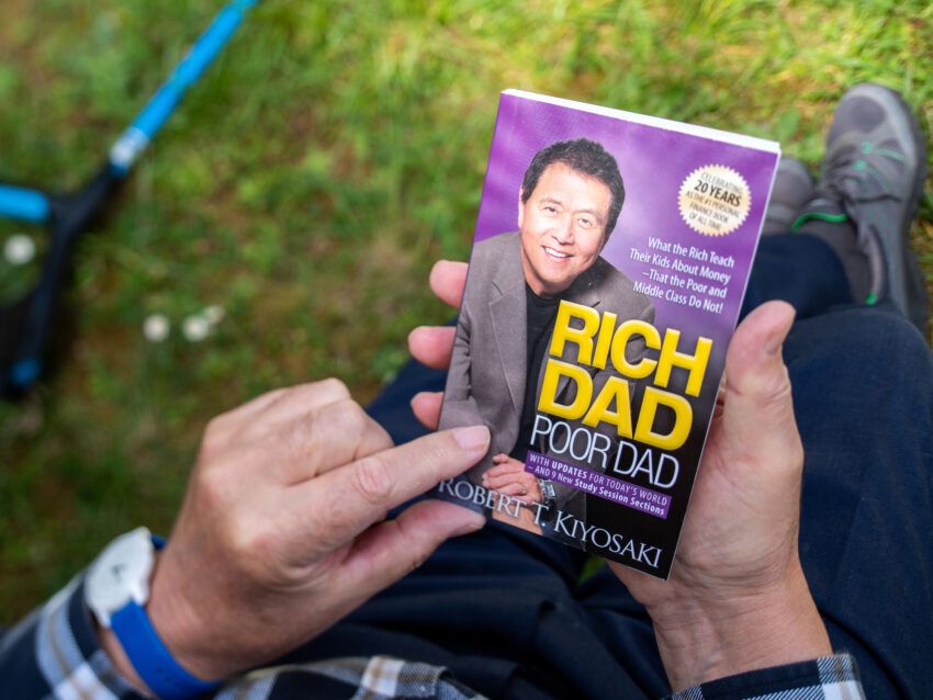 Financial Institutions to Blame for Destroying U.S. Dollar, Says ‘Rich Dad Poor Dad’ Author