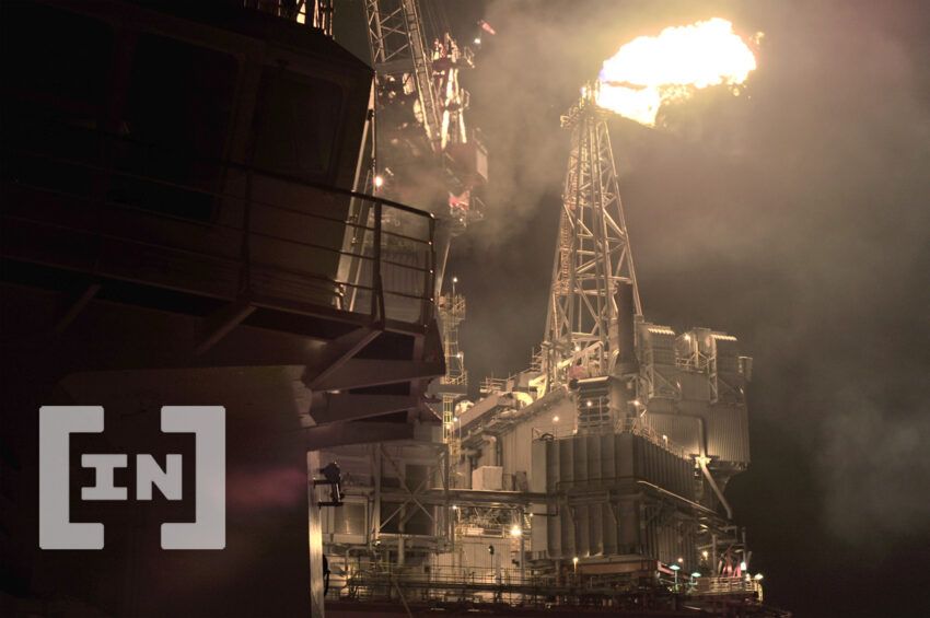 Exxon Mulls Expanding Gas Flare-Powered Crypto Mining Pilot Program