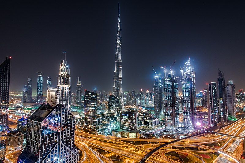 Latar langit Dubai.