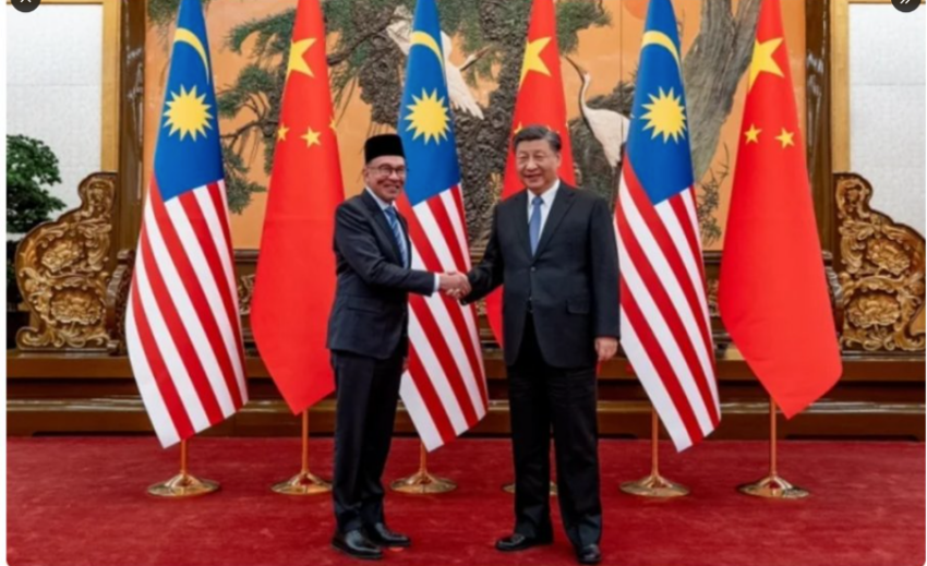 Prime Minister Anwar Ibrahim in talks with Chinese President Xi Jinping to reduce exposure to the US dollar Source: Bloomberg